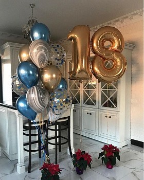 Композиция из хромовых шаров на 18 лет