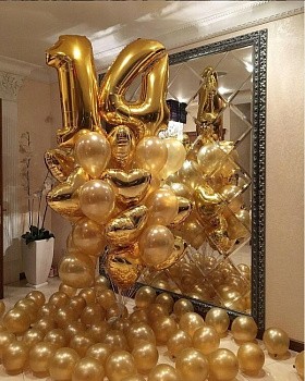 Стильное решение в золоте на день рождения